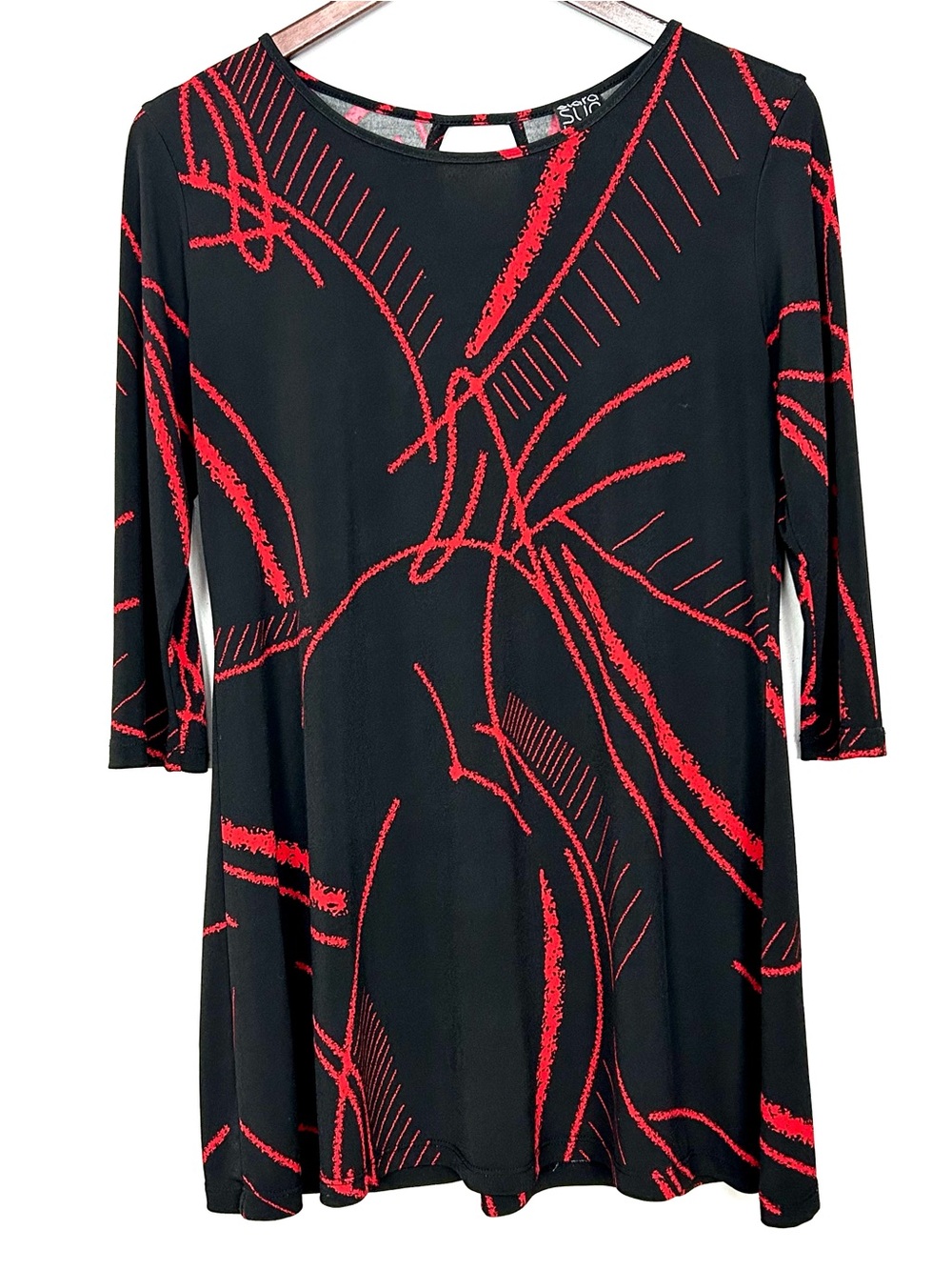 Clara Sun Woo Keyhole Tunic Top Women’s Size S Abstract Print Fluid Knit Artsy